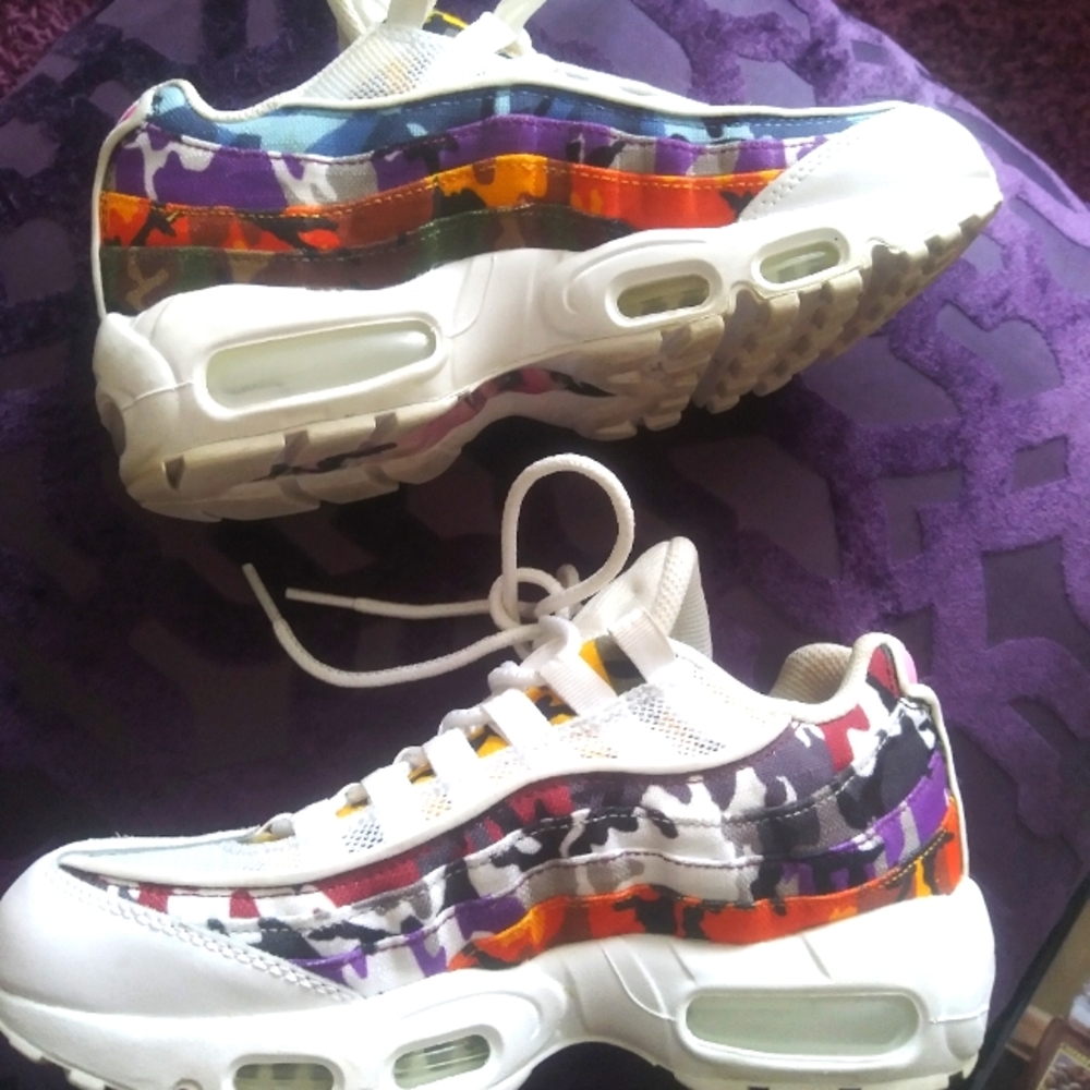 Nike 95 white Air Max ERDL party